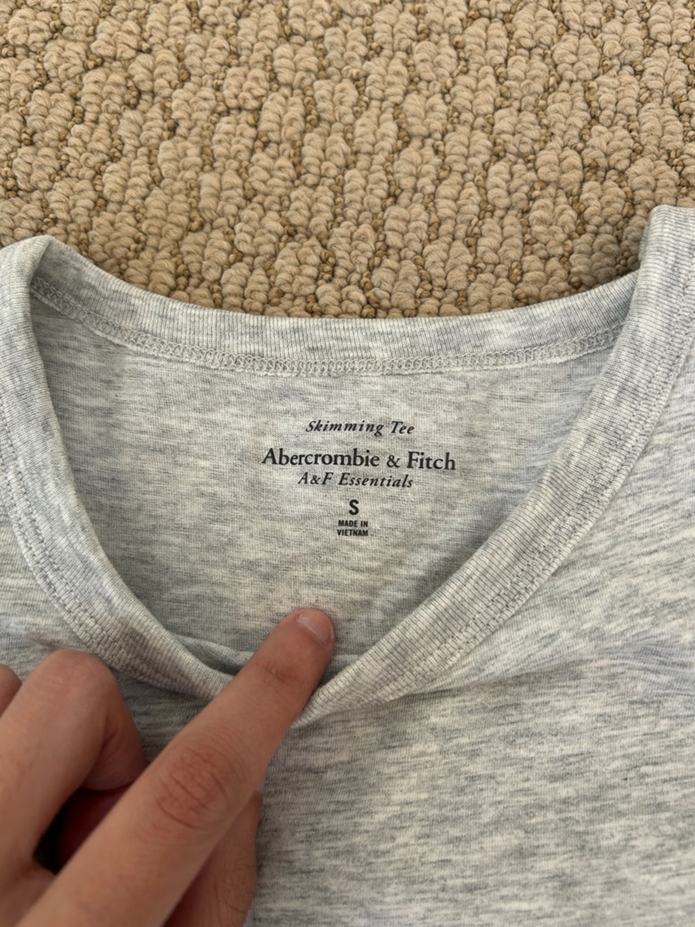 Abercrombie & Fitch T Shirt Essentials - Picture 2 of 2